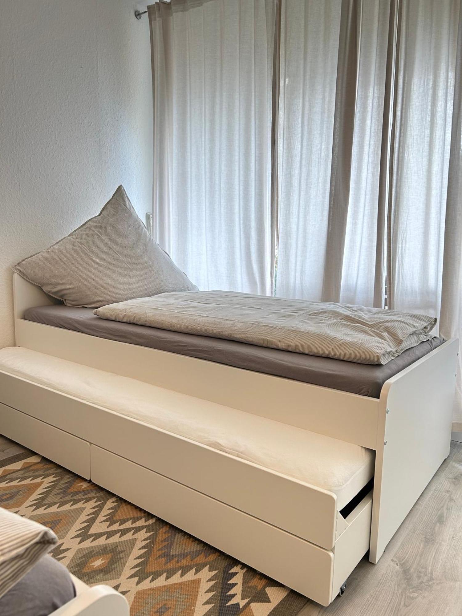 Modernes Designer-Apartment Fuer 7 Gaeste - 80Qm In Zentraler Lage, Self-Check-In Karlsruhe Exterior foto